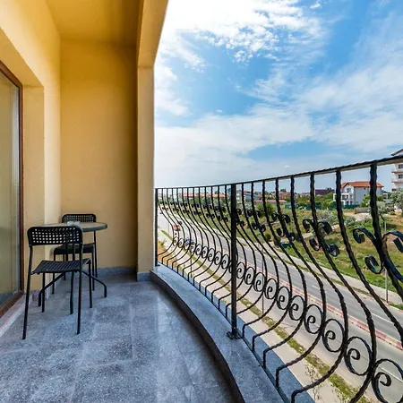 Cartagena Pen Mamaia Nord Апартаменты *